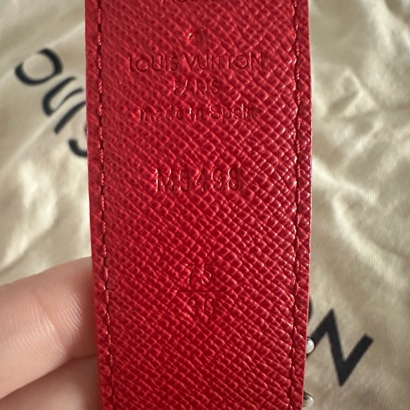 Louis Vuitton Brown and Red Reversible Belt with Gold LV Buckle - Picture 5 of 5